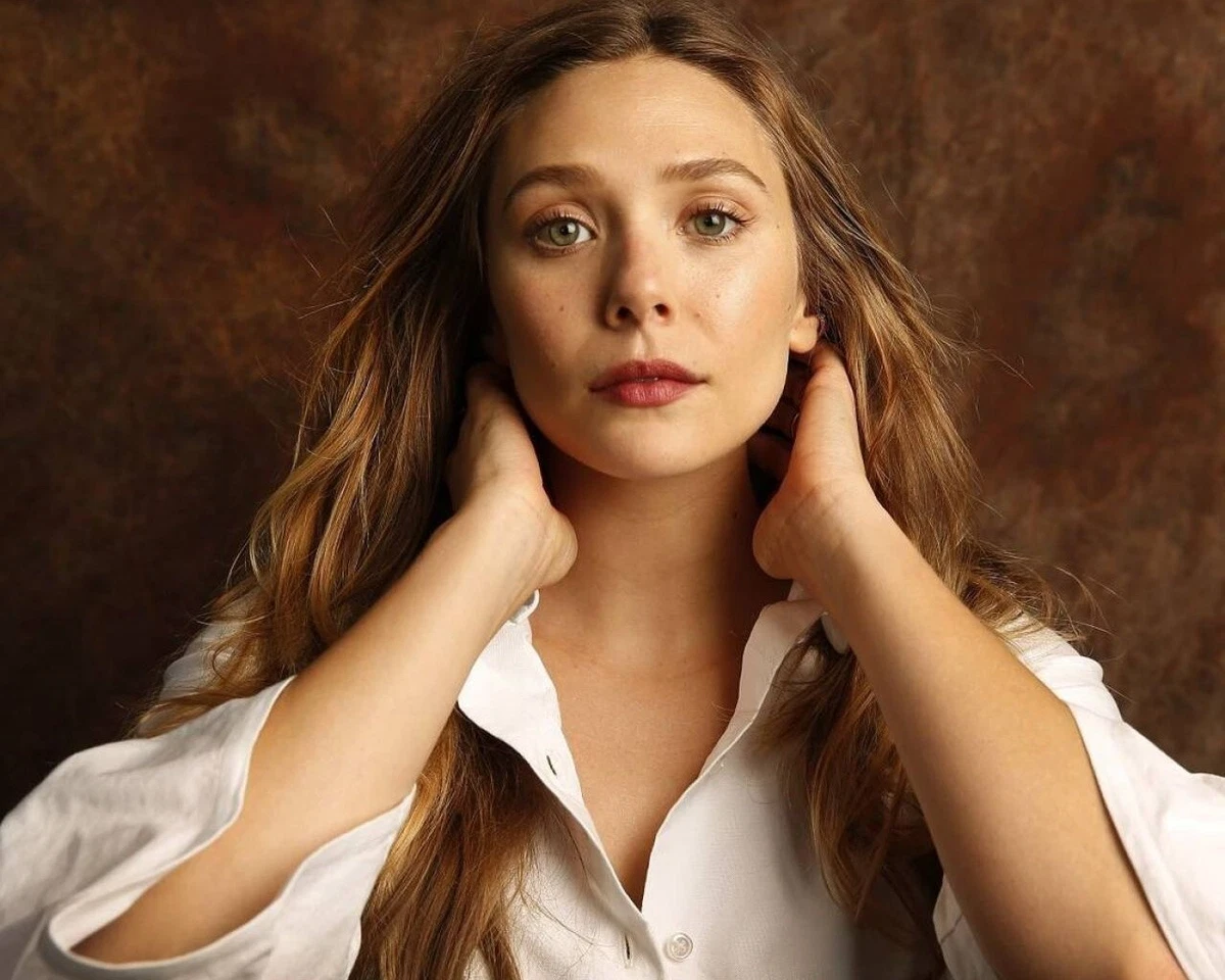 SEXY ELIZABETH OLSEN 8x10 PHOTO * | eBay