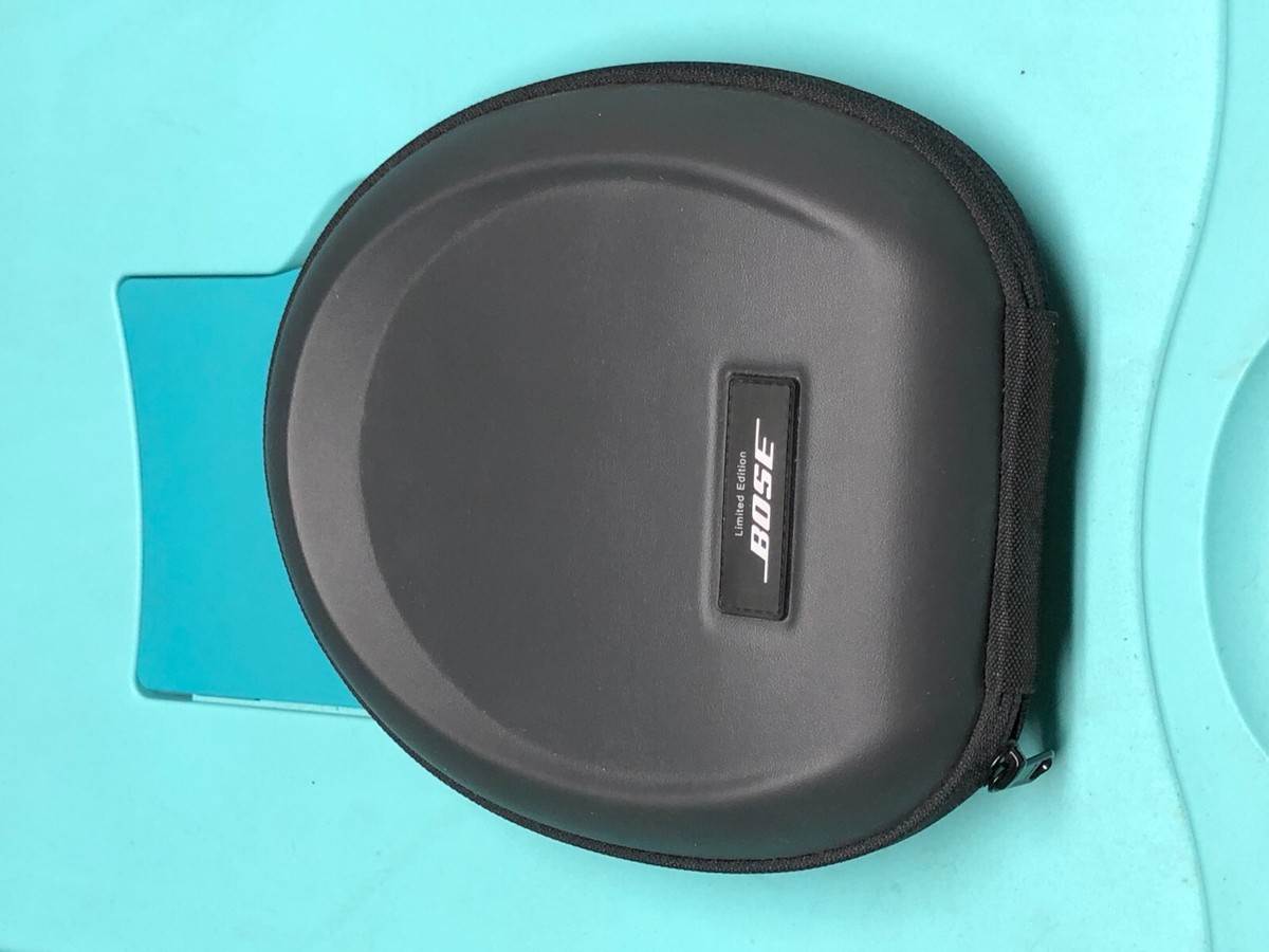 Bose QuietComfort 15 - QC15 Noise Cancelling Headphones LIMITED