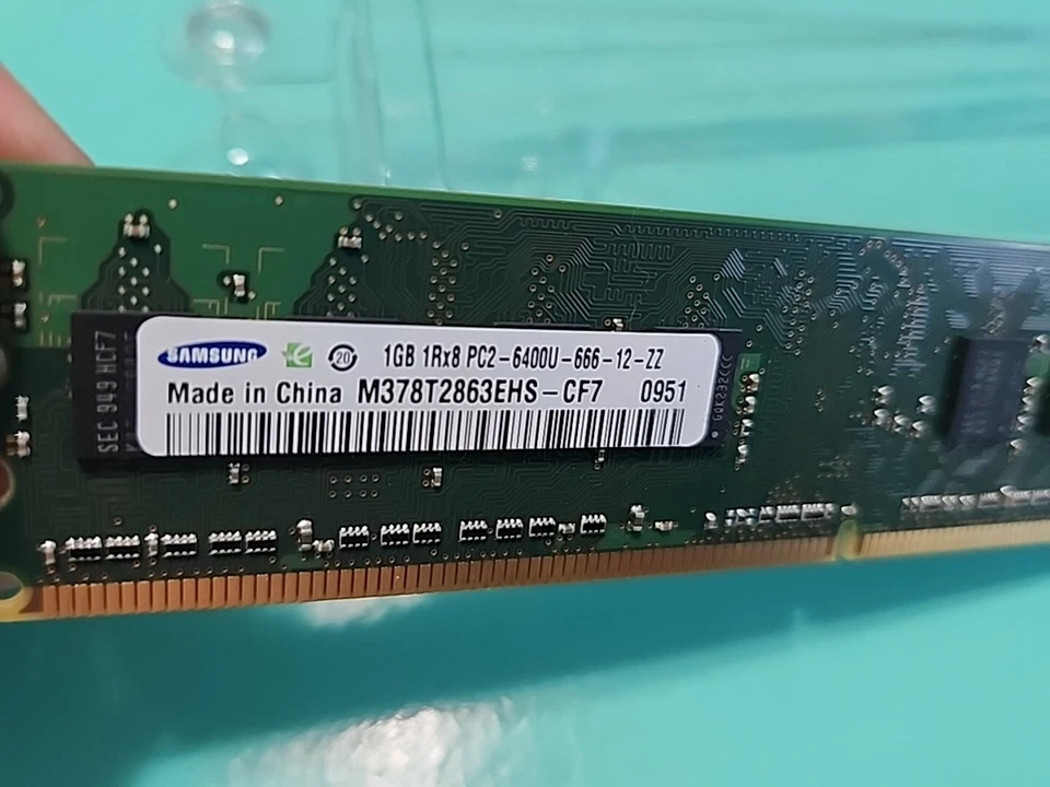 SAMSUNG 1GB DDR2 SDRAM 1Rx8 PC2-6400U-666-12-ZZ, TESTED & 100% Functional Memory - Image 4 of 4