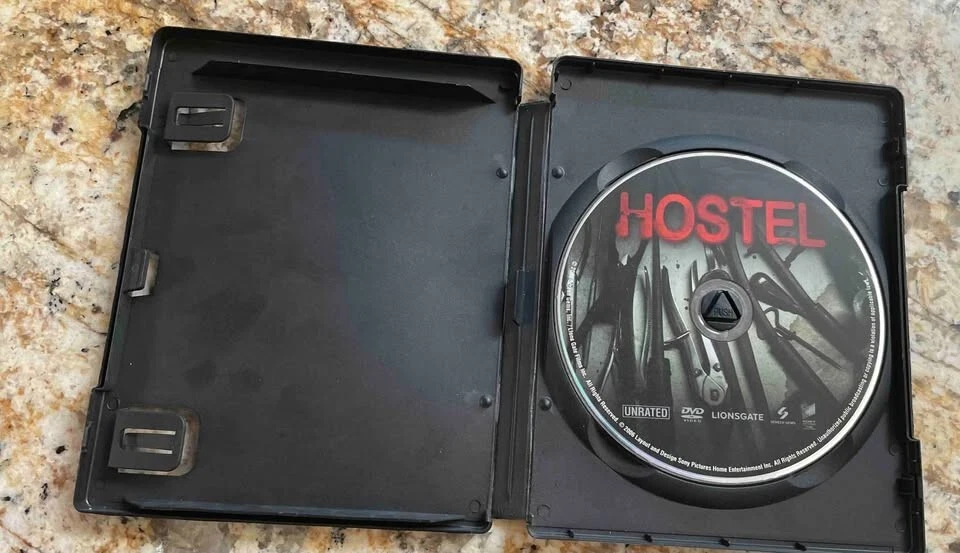 Paquete de películas DVD y Blu Ray con reproductor de Blu Ray BP330 ¡con control remoto y HDMI! Foto 4 de 4