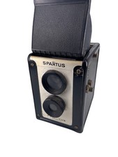 Spartus Full-Vue Bakelite USA 1948-1960 Box Camera - Vintage