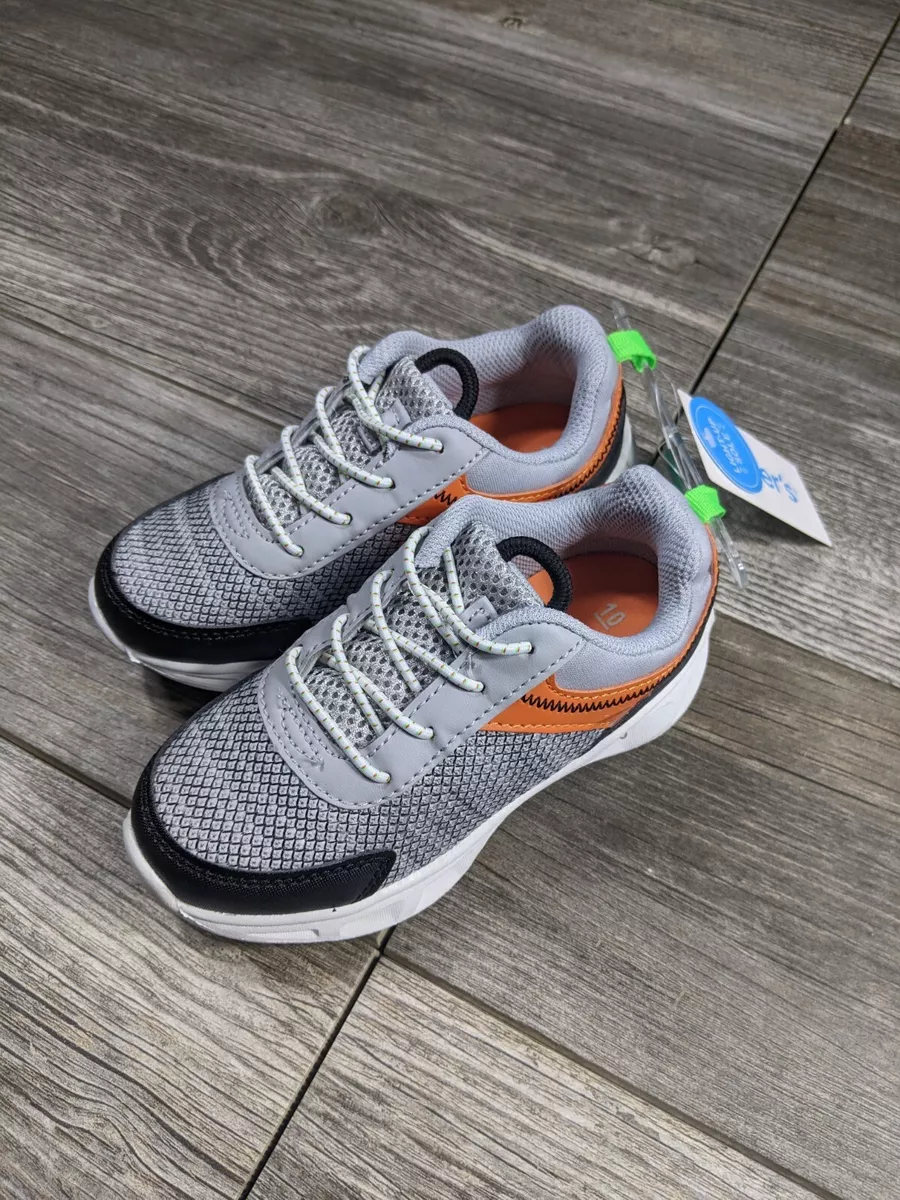Boys pull on shoes 2025