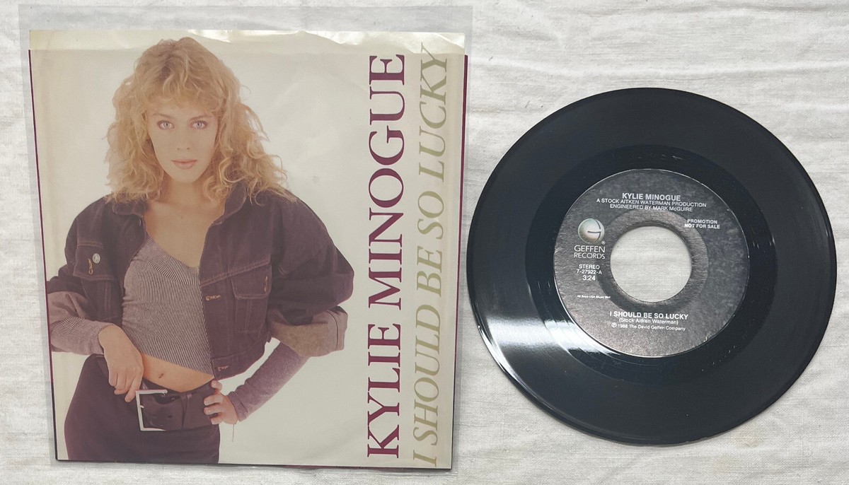 その他 Ralph May 2003 Kylie Minogue RALPH MAGAZINE MAY 2003 - Kylie Minogue In Very Good