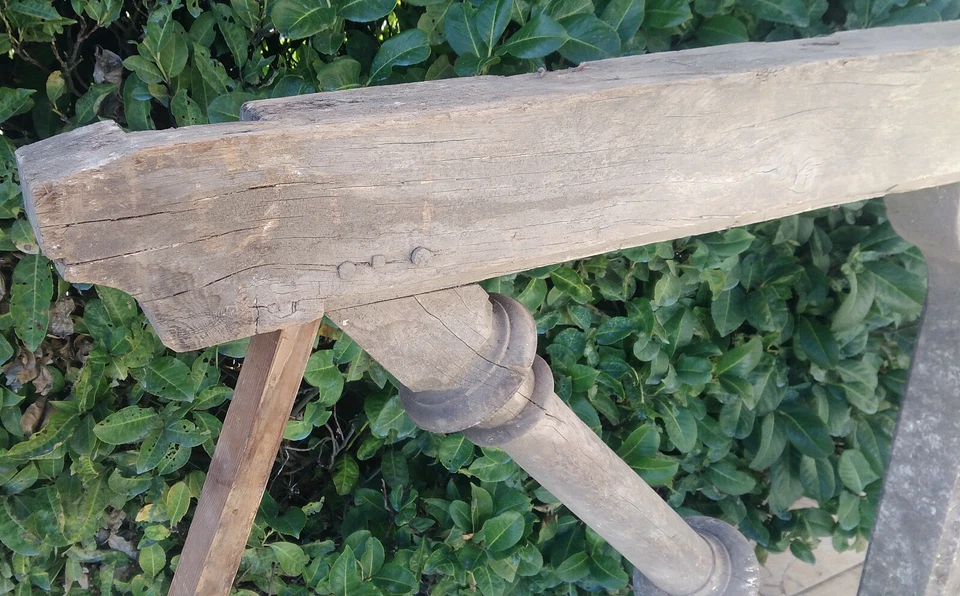 Potence style Gothique en chêne 18ème - Photo 3/4