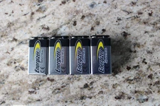 4 x Energizer 9V batteries Industrial 6LR61 Block PP3 6LP3146 MN1604 Exp 12/30
