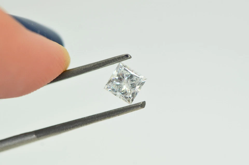 Princess Cut Diamond 4.38 MM D Color SI3 Real Natural Enhanced Loose 0.61 Carat - Image 4 of 4