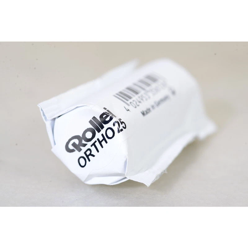 Rollei Ortho 25 120 Film - Drain 01/2009 - Black and White Fotofilm - Image 3 of 3