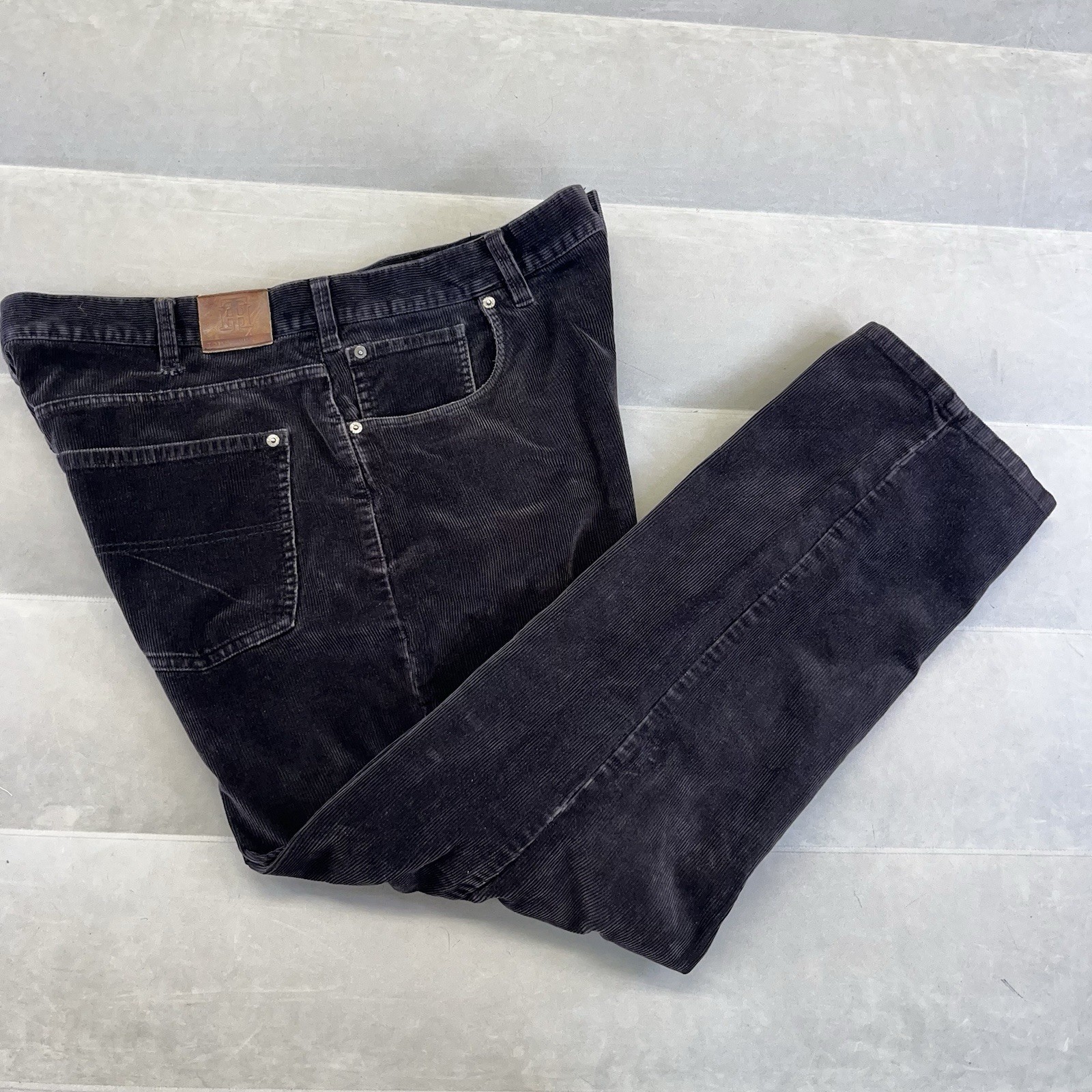 Tommy Hilfiger Pants VTG. Dark Brown Corduroy Men 38x32