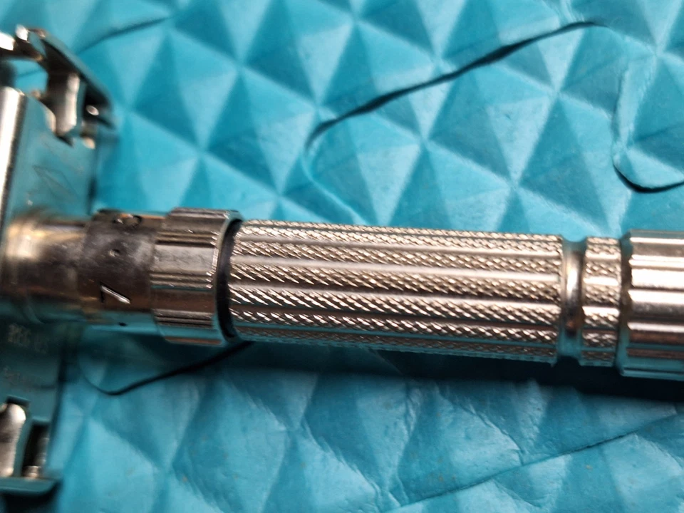 🔥🔥 1961 Gillette "Fatboy" Adjustable Razor NEVER USED NOS 🔥🔥 - Image 3 of 4