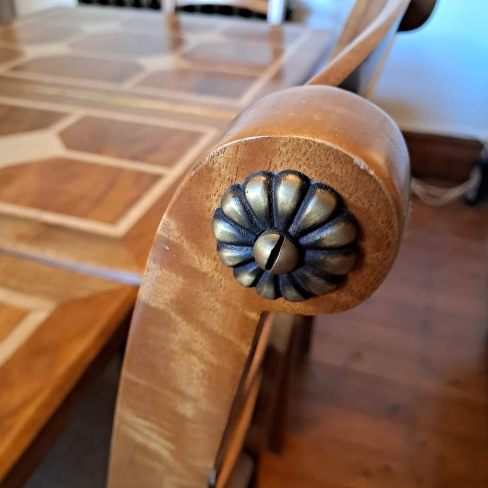 Extenable Wooden Dining Table with 6 Chairs Solid Wood in Beautiful Condition UK - Image 3 of 4