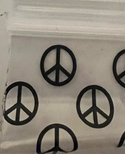 100 SMALL BAGGIES 1515 1.5" X 1.5" MINI RESEALABLE POLY DESIGNER BAGS PEACE SIGN