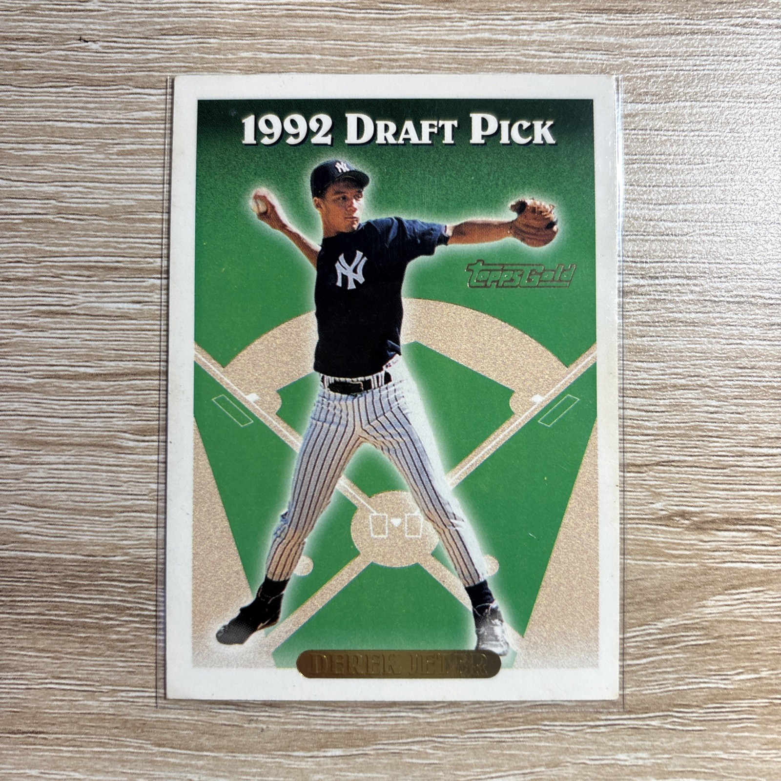 1993 Topps Gold Derek Jeter PSA 8 Rookie RC #98 Yankees