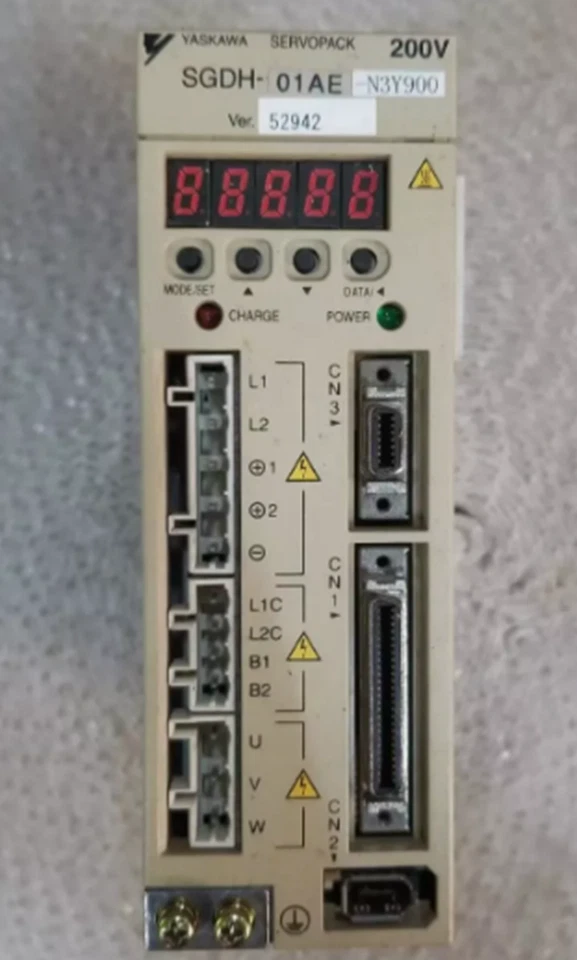 Used YASKAWA SGDH-01AE-N3Y900 Servo Motor Driver Tested - image 4 of 4