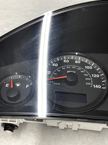 2006 Jeep Grand Cherokee Speedometer Instrument Cluster ID 56054010AG OEM - Picture 5 of 7