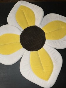 Blooming Bath Lotus Baby Bath Yellow White Flower