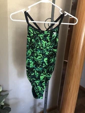 Junior's TYR Multicolor Swimsuit Size 32 EUC!