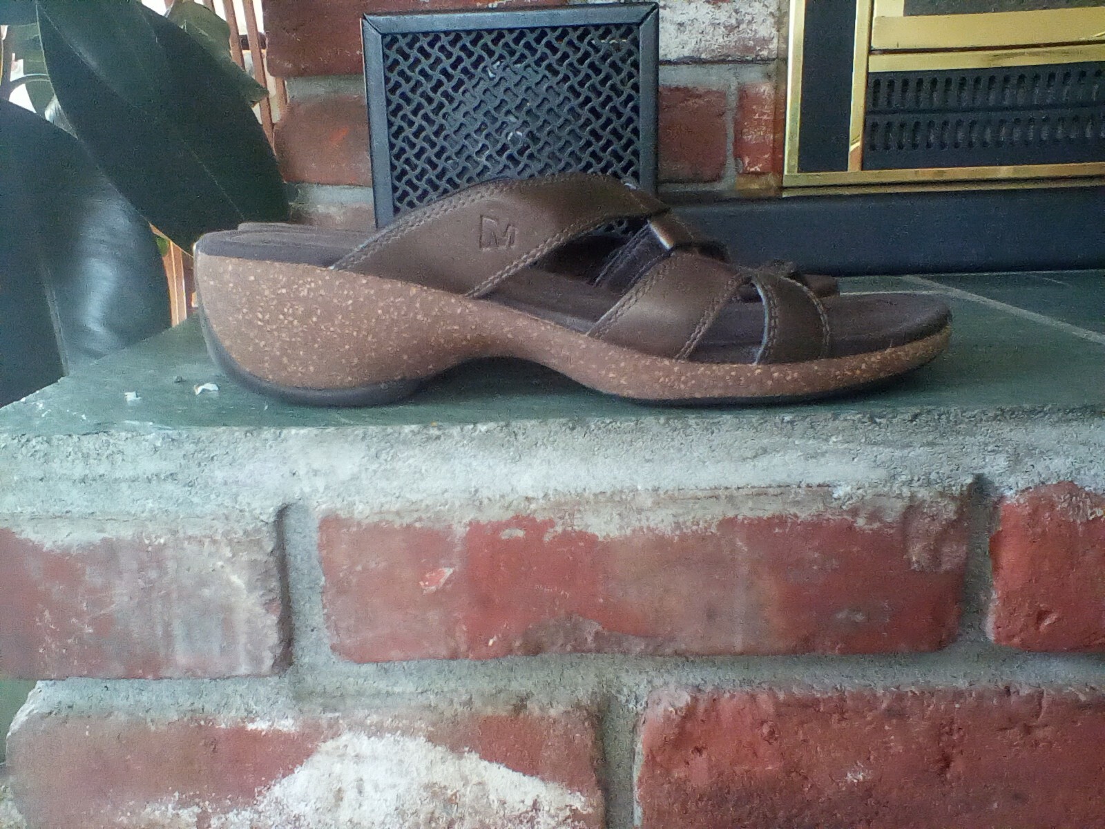 9 sandali Merrell usati in ottime condizioni in pelle ottone anticato con suole in sughero e gomma INDOSSATI UNA VOLTA
