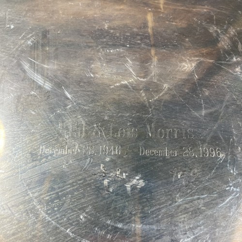 Vassoio da portata vintage placcato argento inciso fiocchi oro manici anniversario 16,5" - Foto 5 di 9