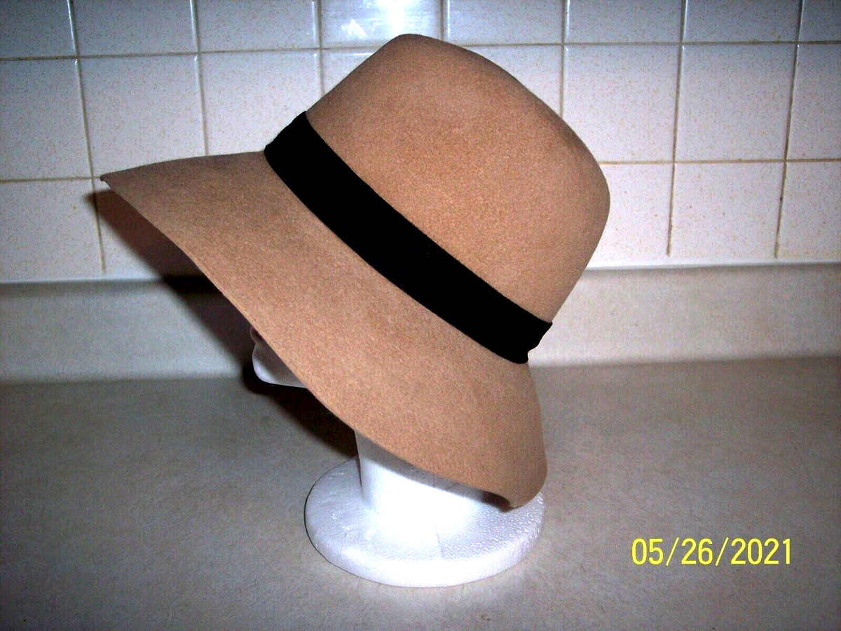 Eugenia Kim Floppy Tan Hat Domesticated Rabbit Hair And Leather EUGENIA KIM rabbit hair Classic style Leather And Chain  main image 3