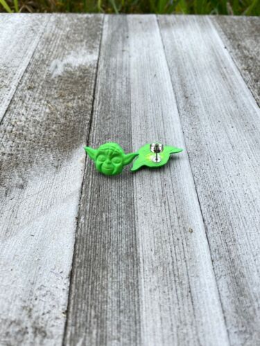 Yoda Star Wars Stud Earrings Gift - Picture 2 of 4