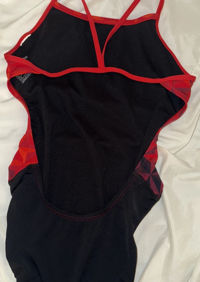 Nike Swim Para Mujer Hydrastrong Transform Racerback Una Pieza Corte Rojo Foto 4 de 4