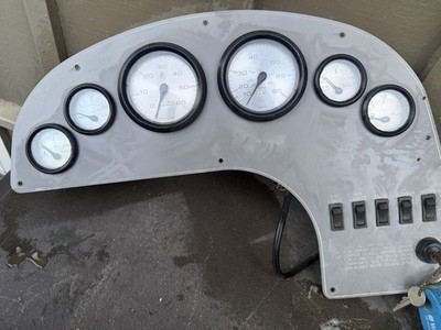 98 Bayliner 2050 Bow Rider Boat dash panel board gauges speedometer tachometer