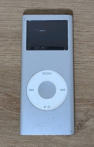 Apple iPod Nano 2nd Generation 2GB Silver *Parts Only