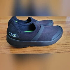 OOfos OOmg eeZe Low Womens Recovery Slip On Shoes Sneakers Black Size W10