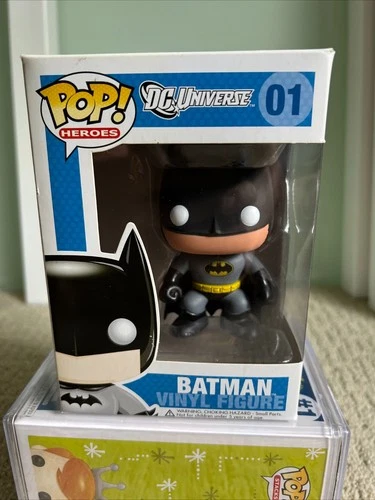 Funko POP DC Universe 01 Batman Yellow Symbol Emblem Error with Soft Protector