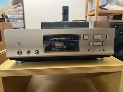LUXMAN D-10 CD Player From JAPAN