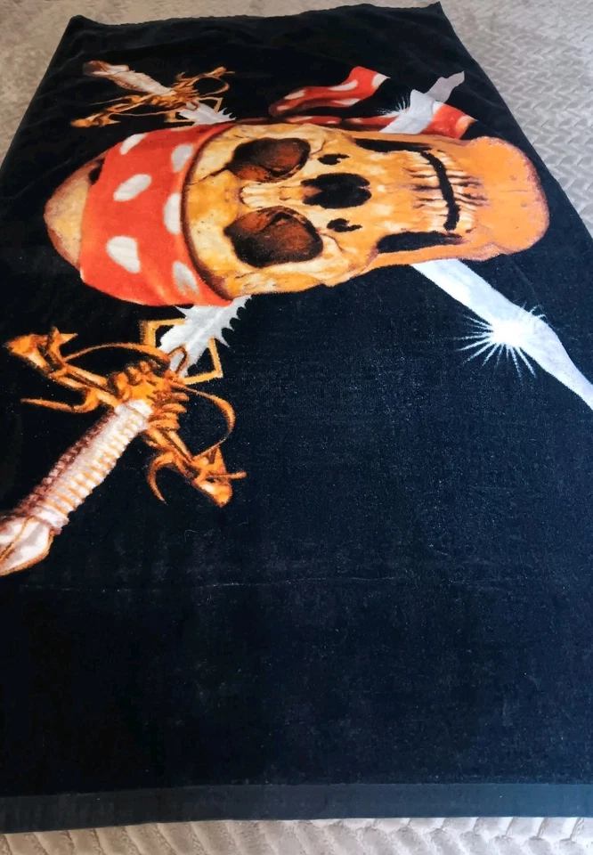 Island Gear Calavera Espada Gran Tamaño Playa Piscina Toalla Negra  Foto 2 de 4