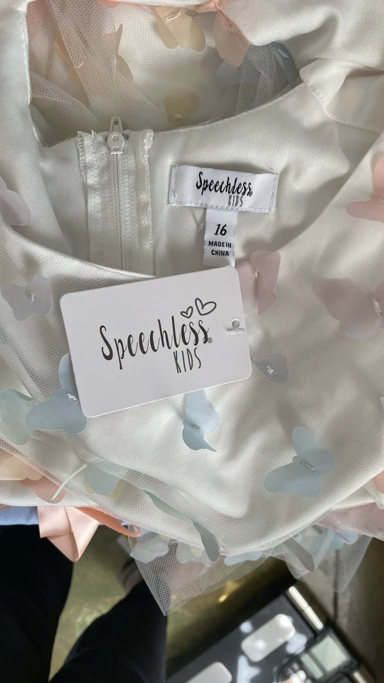 Encantador vestido multicolor para niña Foto 2 de 4