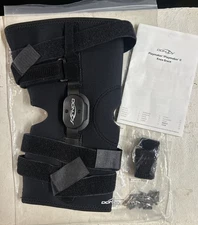 DJO DONJOY Playmaker II Wrap-Around Knee Brace (Size LARGE)