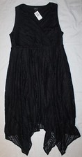New ladies TORRID black Geo Lace Handkerchief sleeveless dress Size 1X (14-16)