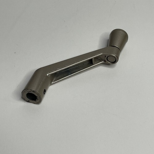 Truth Hardware Maniglia manovella finestra battente profilo sottile diada braccio diviso - Foto 2 di 8