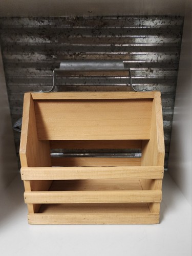 Rustic Wooden Beer Soda Drink Caddy Carrier with Metal Bottle Opener & Handle - Picture 3 of 6