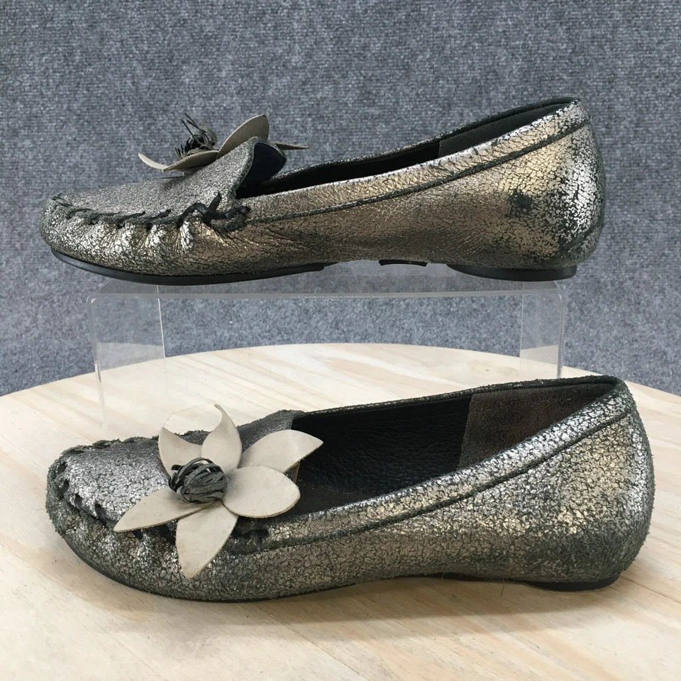 Sapatos femininos Indigo by Clarks 9 M slip on couro cinza casual sem palmilhas - Imagem 2 de 4