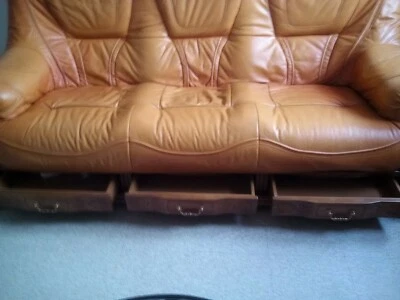 canape cuir 3 places - Photo 1/4