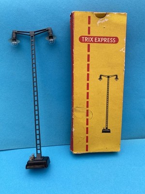 Trix Express Spur H0 6602 Doppel Bahnsteig Lampe OVP
