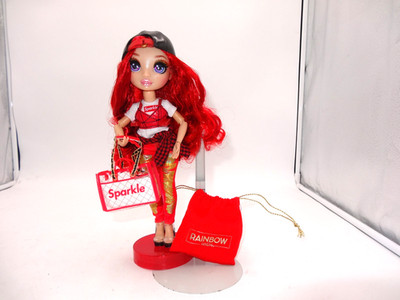 Rainbow High  Ruby Anderson Red Doll with Red Gold Pants New Bag Purse Stand