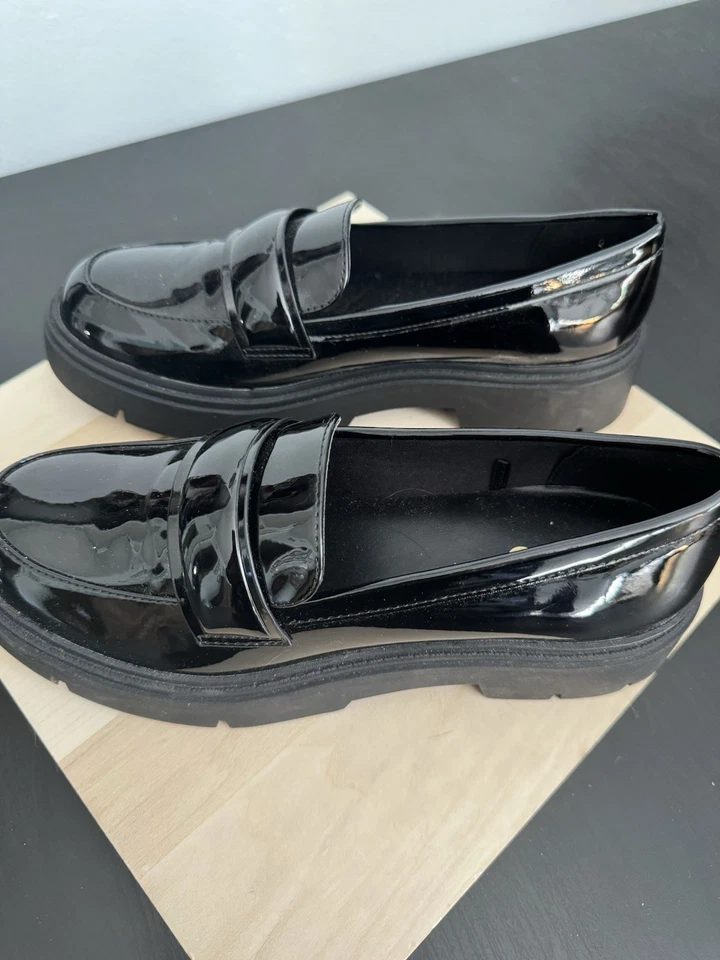 Aldo Patent Leather Women’s Loafers Size 8.5 - Image 2 of 4