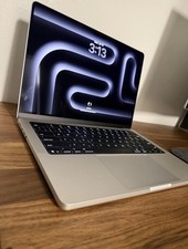 2025 Apple MacBook Pro 14-inch M5 Chip 16GB RAM 1TB SSD Silver MDE54LL/A