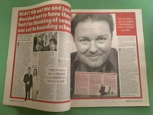 THE LOOK mag 285-Sept-2002 RICKY GERVAIS Nicole Faraday Chris Rea Gaynor Faye TV - Image 3 of 4