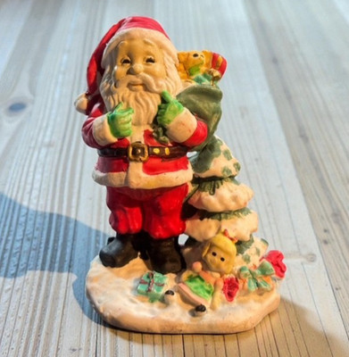 Hand Painted Vintage 4'' FLAT BACK SANTA Tree Gifts Plaster