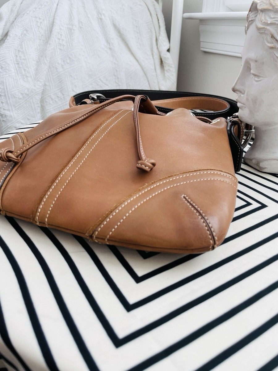 COACH　ショルダーバッグ Vintage Coach Leather Bucket Bag Drawstring Crossbody Purse