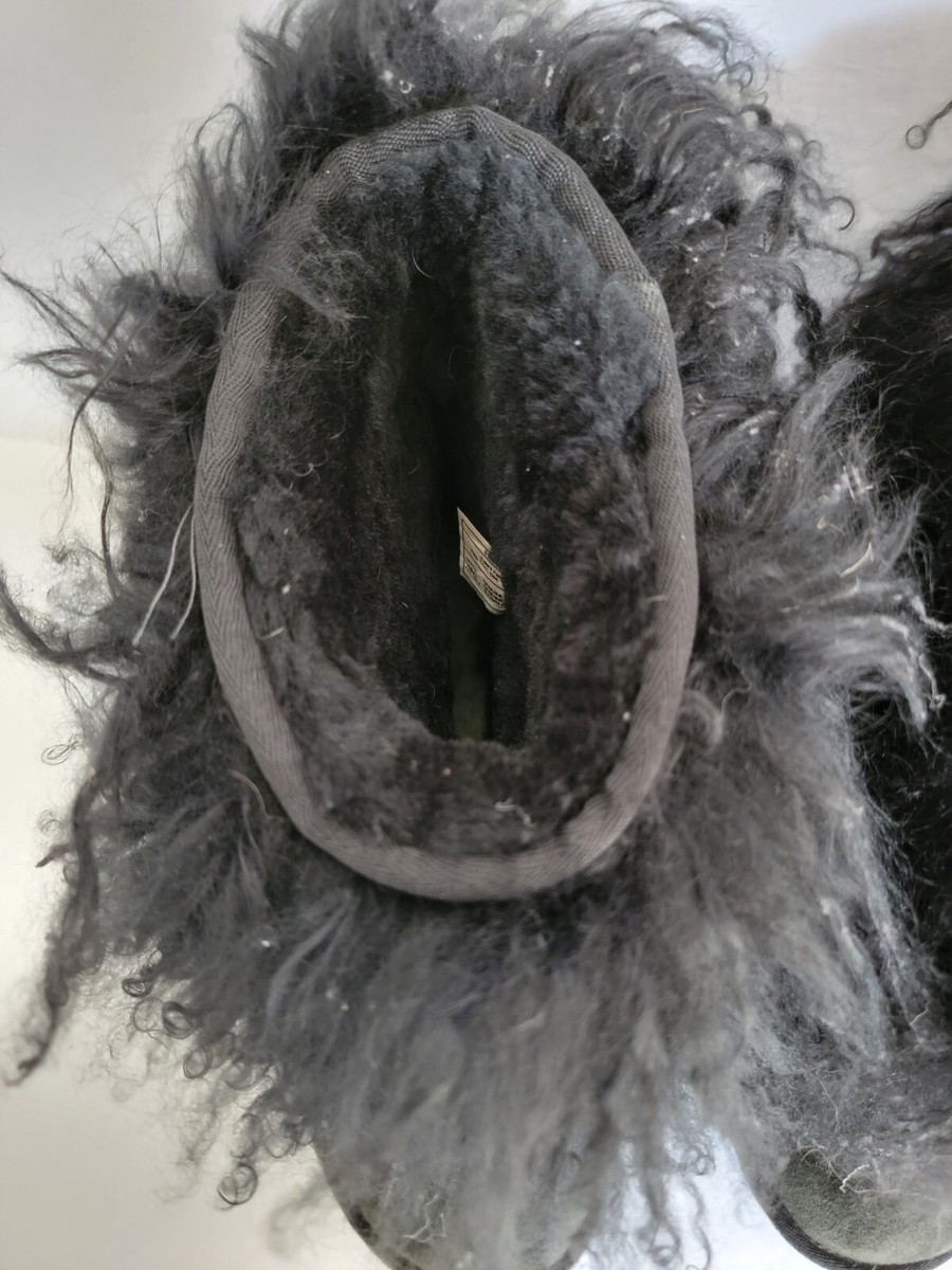 Ugg Australia Black S/N 1875 Sheepskin Mongolian Hair Fur Cuff