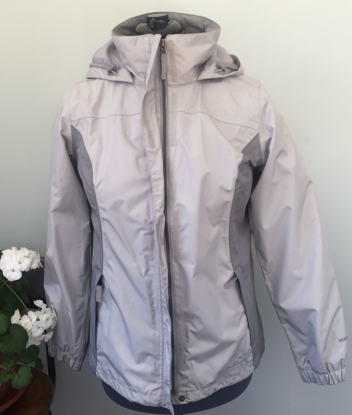 Eddie Bauer Womens Hooded Weatheredge Jacket