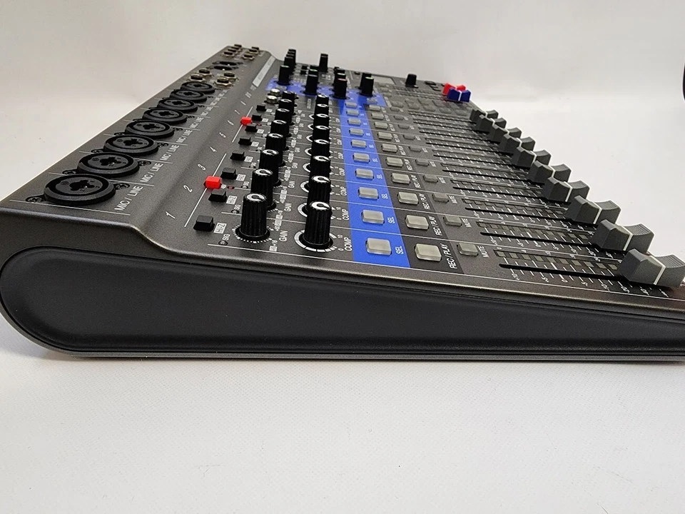 ZOOM LiveTrak L-12 Digital Mixer 12ch Live Trak USB Audio Interface - Image 4 of 4