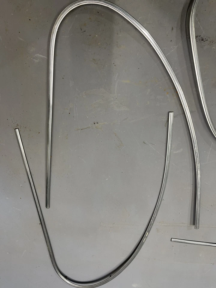 Ford Mercury 1946-1948 cupé de 2 puertas sedán molduras de ventana ocho de lujo OEM Foto 2 de 4