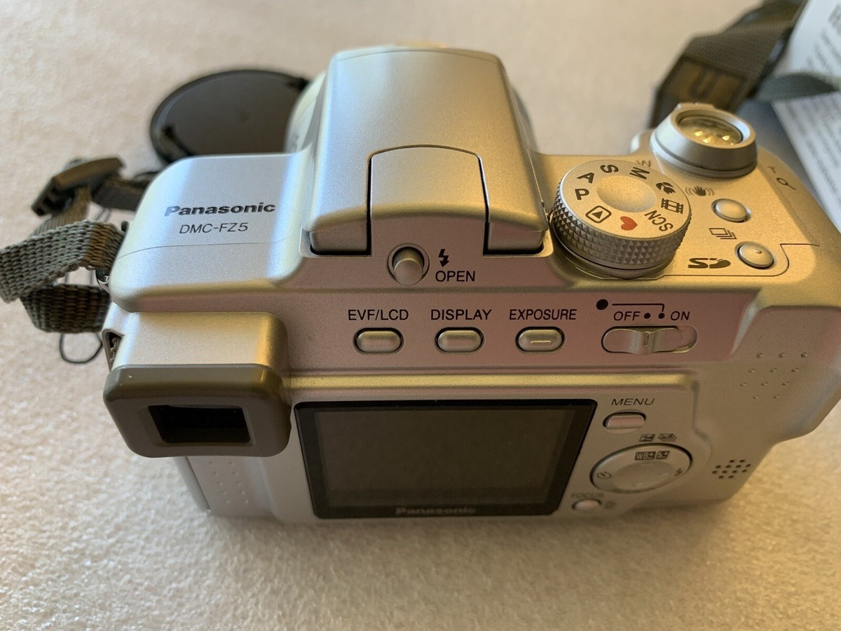 Panasonic LUMIX DMC-FZ5 Digital Camera 12X Zoom - 5.0 megapixels
